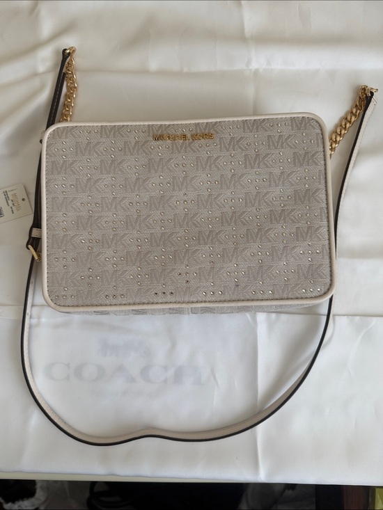 Michael Kors Handbags - Michael Kors Natural Cream Jet Set Crossbody Bag